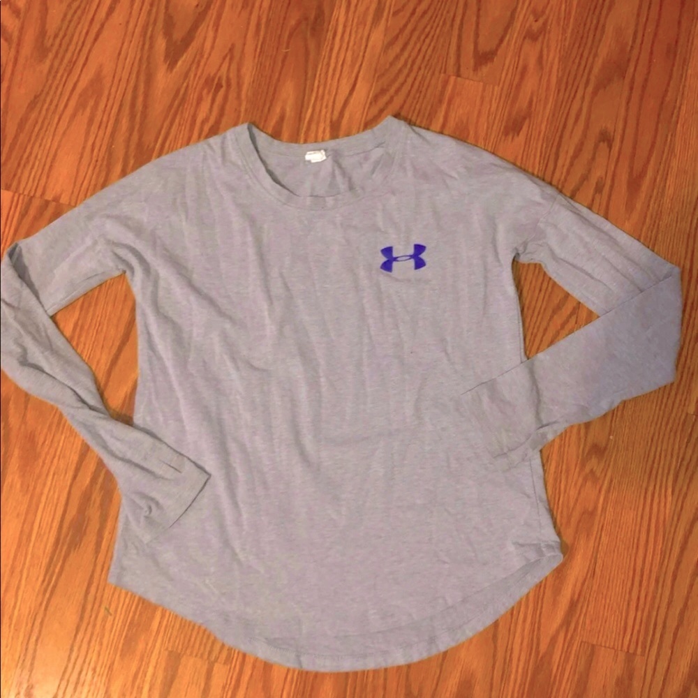 Under Armour girl's medium long sleeve tee